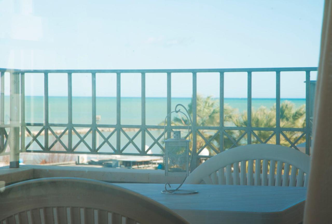 I Suoni Del Mare Daire Porto San Giorgio Dış mekan fotoğraf