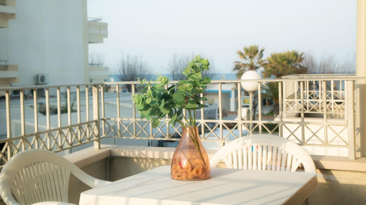 I Suoni Del Mare Daire Porto San Giorgio Dış mekan fotoğraf